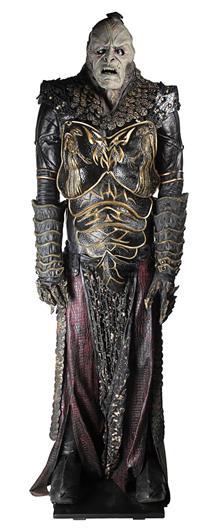 FARSCAPE (TV 1999-2003) - Scarran Captain Jenek (Jason Clarke) Complete Costume, Prosthetics and Scarran Weapon