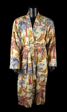 FIERCE CREATURES (1997) - Rollo Lee's (John Cleese) Dressing Gown