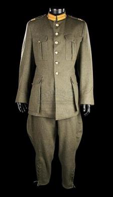 MICHAEL COLLINS (1996) - Michael Collins' (Liam Neeson) Irish National Army Uniform