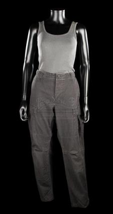 TERMINATOR 2: JUDGMENT DAY (1991) - Sarah Connor's (Linda Hamilton) Costume