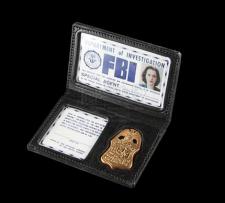 THE X-FILES (1993-2002) - Dana Scully's (Gillian Anderson) FBI Photo ID and Badge