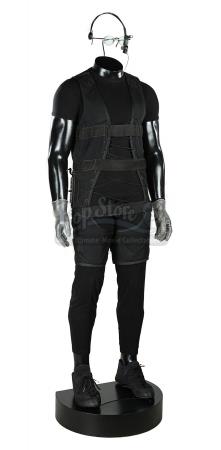 MISSION: IMPOSSIBLE (1996) - Ethan Hunt's (Tom Cruise) Suspension Outfit