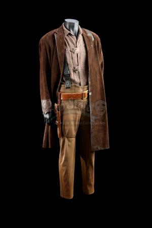 SERENITY (2005) - Captain Mal Reynolds' (Nathan Fillion) Costume